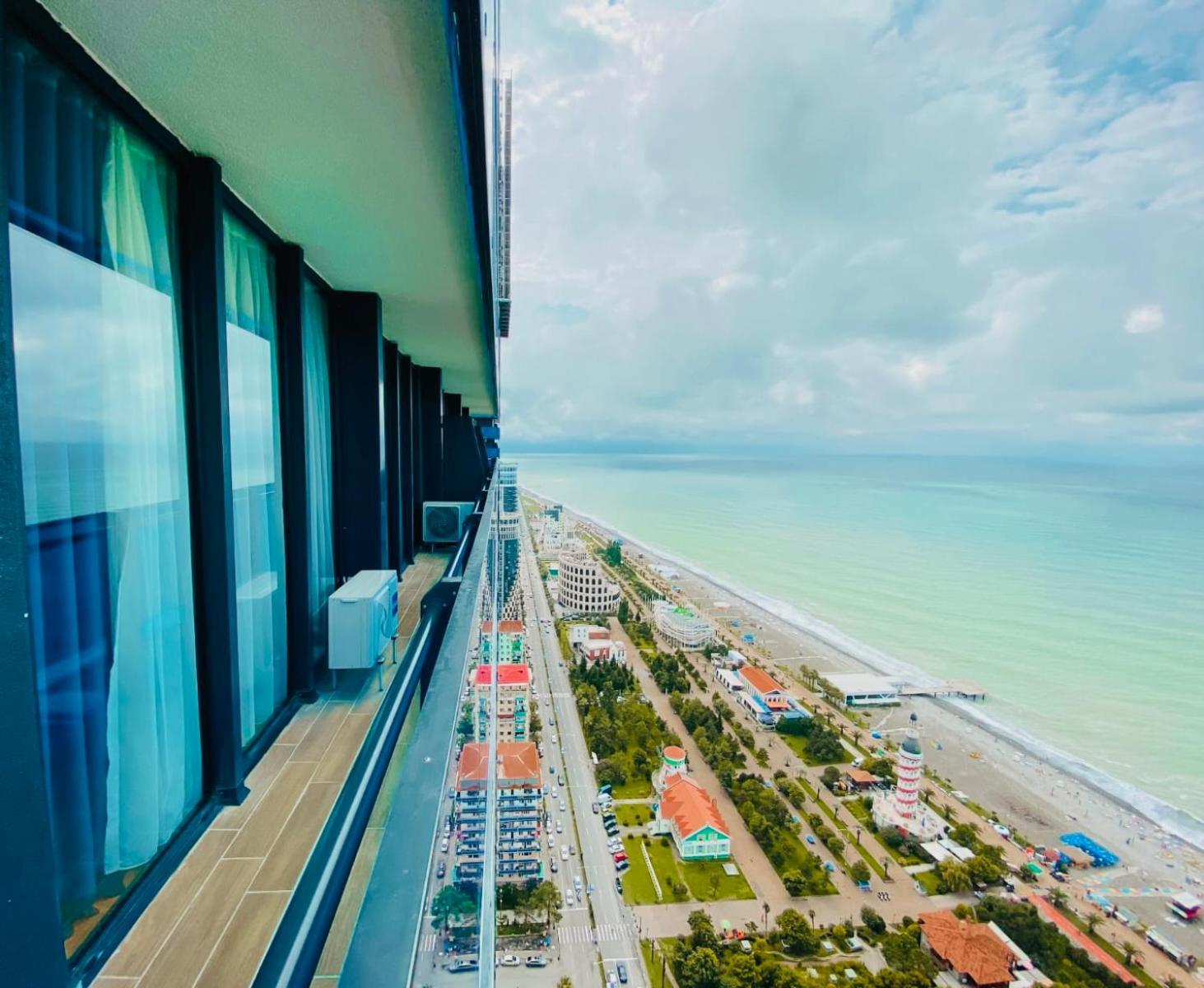 Luxury Batumi Hotel Экстерьер фото