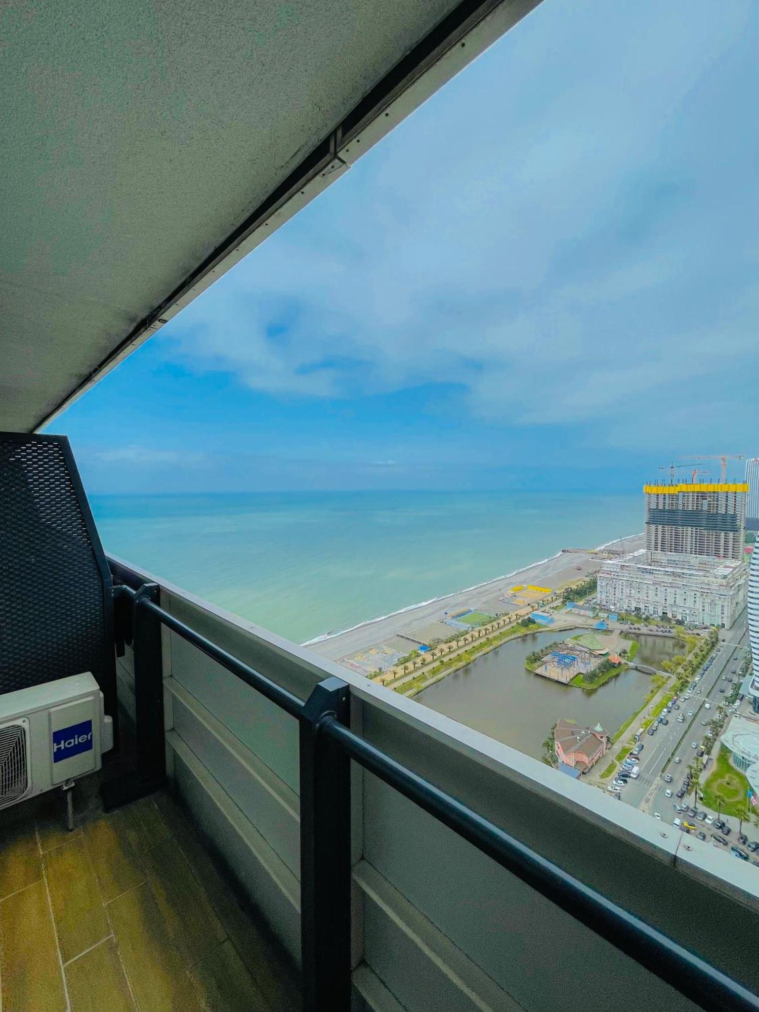 Luxury Batumi Hotel Экстерьер фото
