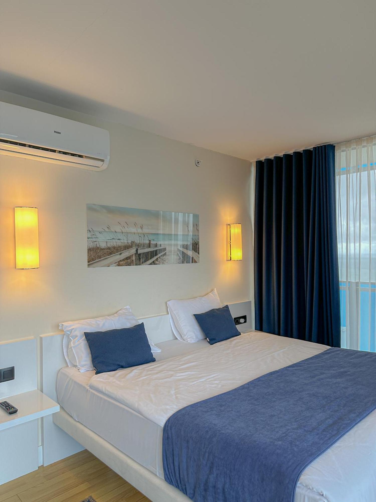 Luxury Batumi Hotel Экстерьер фото
