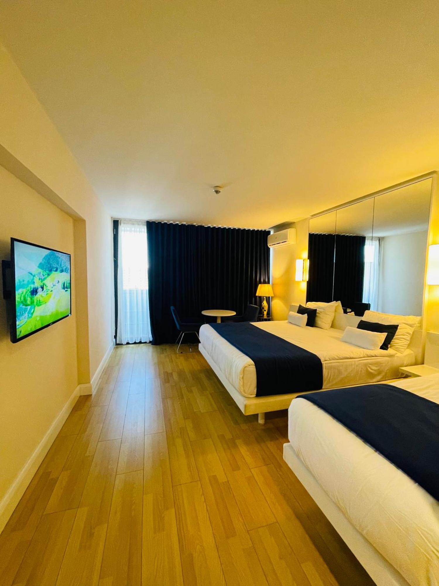Luxury Batumi Hotel Экстерьер фото