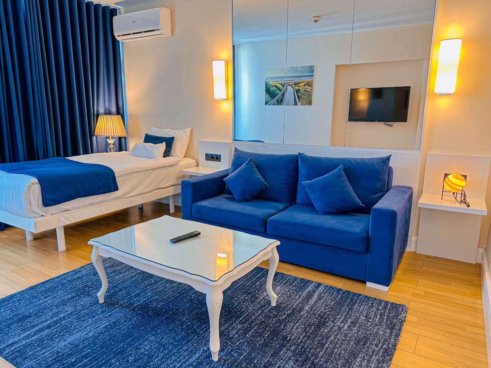 Luxury Batumi Hotel Экстерьер фото