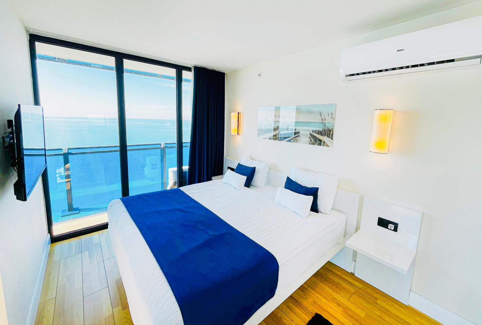 Luxury Batumi Hotel Экстерьер фото