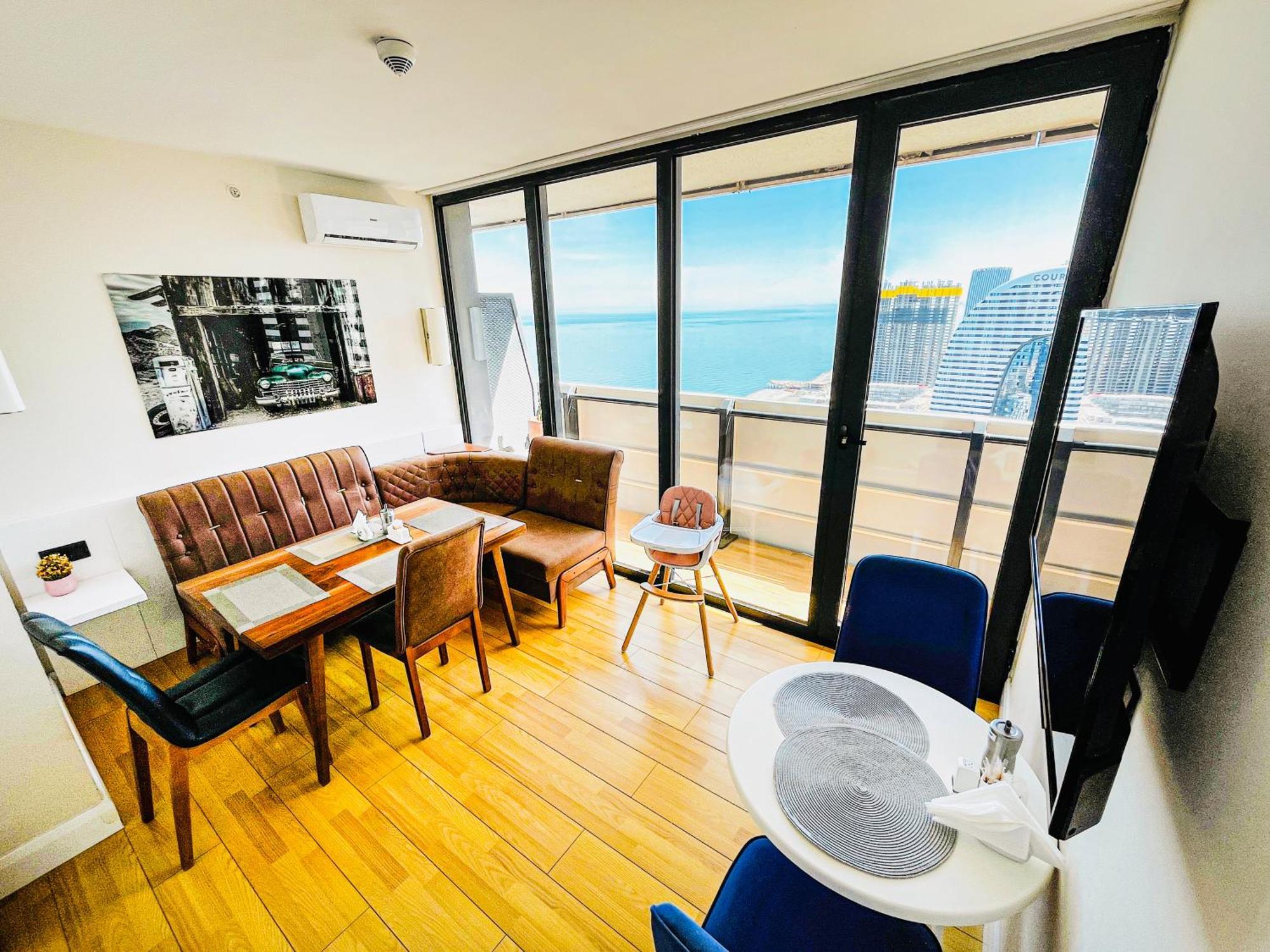 Luxury Batumi Hotel Экстерьер фото